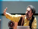 به جای نق زدن به حکومت، خودمان را قوی کنیم